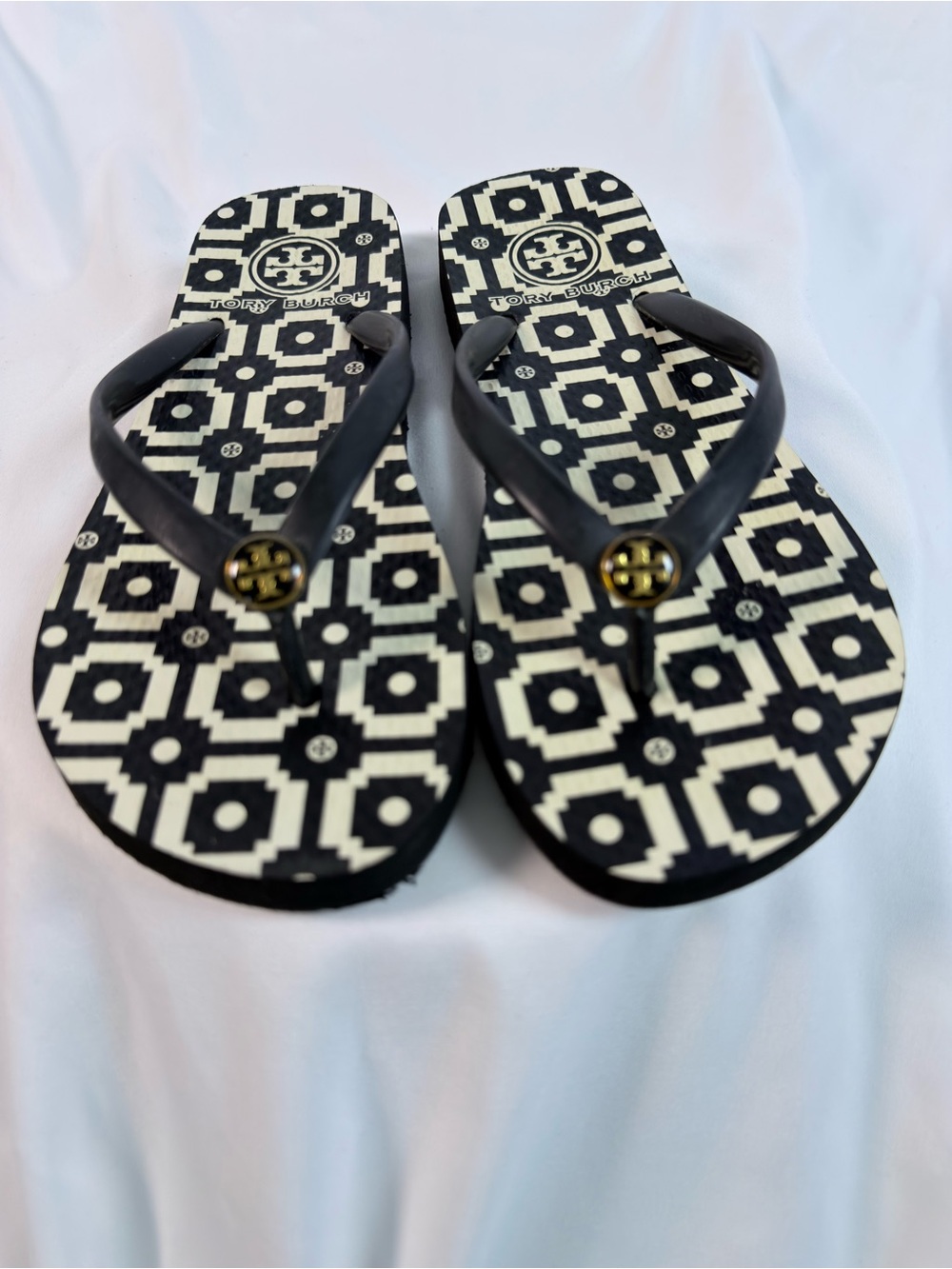 Tory Burch Black Ivory Geometric Logo Flip Flops Sandals Size 5